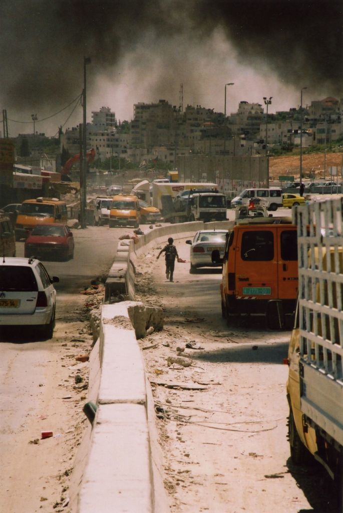 Les lanceurs de pierres (Palestine, Israël - 2005, 2006, 2009)